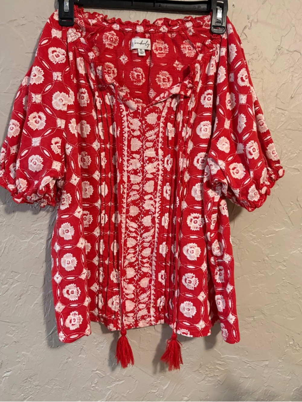 Wonderly Women’s Red and White Floral Peasant Tunic
